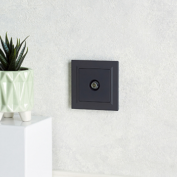 электроустановочные изделия IEK Brite - пример установки