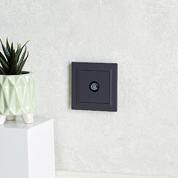 электроустановочные изделия IEK Brite - пример установки