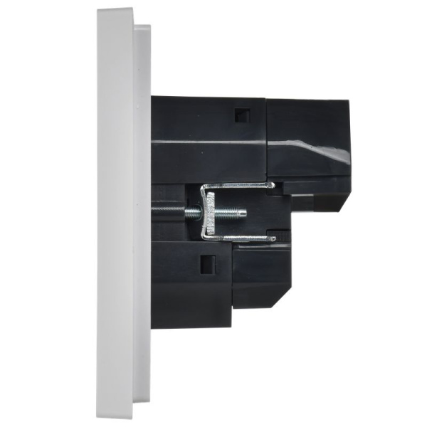 купить Фортепиано белый розетка скрытая 1-мест заземление шторки USB IP20  в Йошкар-Оле Фортепиано белый розетка скрытая 1-мест заземление шторки USB IP20