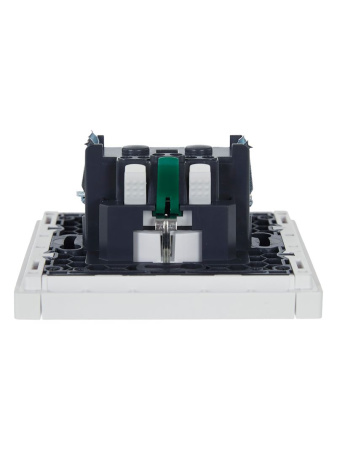 купить Фортепиано белый механизм розетки скрытая 1-мест заземление шторки IP20  в Йошкар-Оле Фортепиано белый механизм розетки скрытая 1-мест заземление шторки IP20