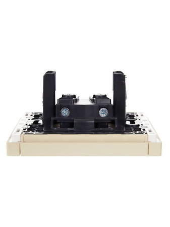 купить Фортепиано ваниль розетка скрытая 1-мест IP20  в Йошкар-Оле Фортепиано ваниль розетка скрытая 1-мест IP20