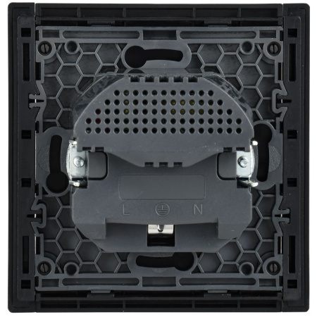 Фортепиано черный механизм розетки скрытая 1-мест заземление шторки USB IP20 3,1А