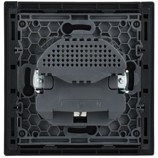 купить Фортепиано черный механизм розетки скрытая 1-мест заземление шторки USB IP20 3,1А в Йошкар-Оле Фортепиано черный механизм розетки скрытая 1-мест заземление шторки USB IP20 3,1А