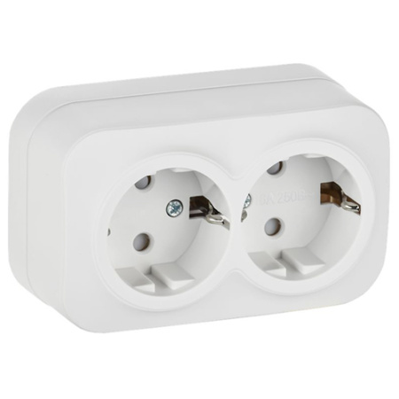 Глори белый розетка открытая 2-мест заземление шторки IP20 