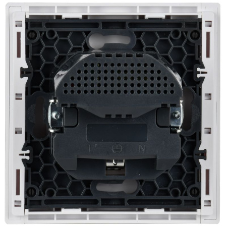 купить Фортепиано белый розетка скрытая 1-мест заземление шторки USB IP20  в Йошкар-Оле Фортепиано белый розетка скрытая 1-мест заземление шторки USB IP20