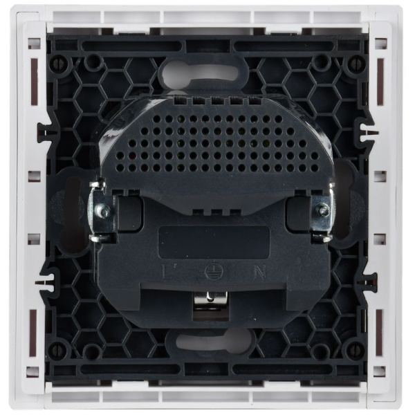 купить Фортепиано белый розетка скрытая 1-мест заземление шторки USB IP20  в Йошкар-Оле Фортепиано белый розетка скрытая 1-мест заземление шторки USB IP20