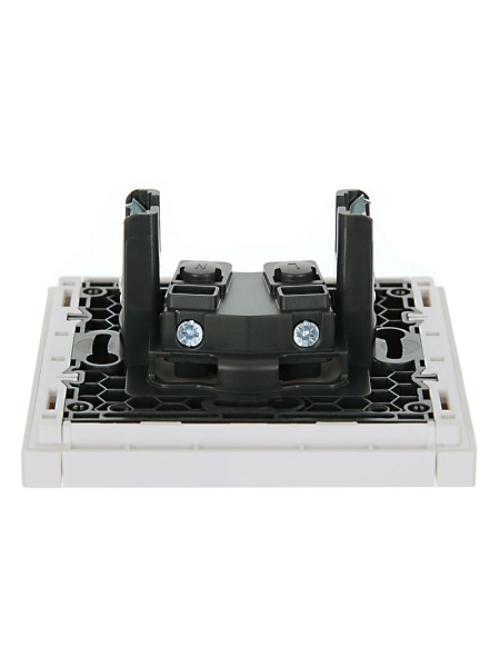 купить Фортепиано белый розетка скрытая 1-мест шторки IP20  в Йошкар-Оле Фортепиано белый розетка скрытая 1-мест шторки IP20