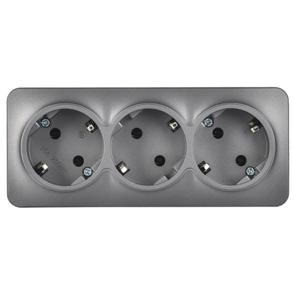 купить Глори сталь розетка открытая 3-мест заземление IP20  в Йошкар-Оле Глори сталь розетка открытая 3-мест заземление IP20