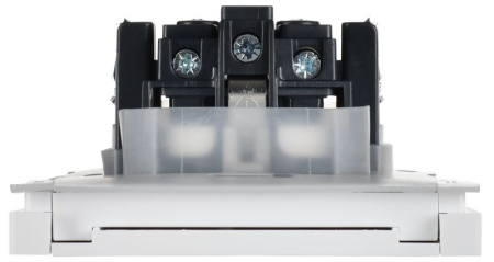 Фортепиано белый розетка скрытая 1-мест заземление с крышкой шторки IP44 