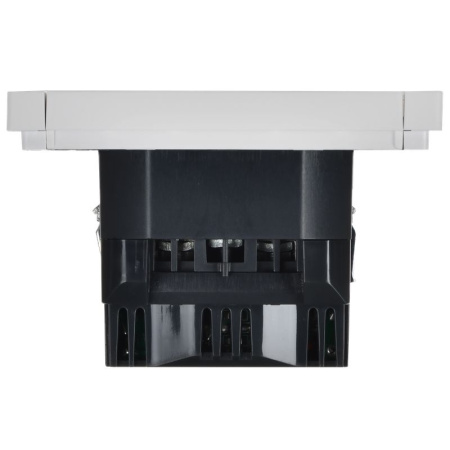 купить Фортепиано белый розетка скрытая 1-мест заземление шторки USB IP20  в Йошкар-Оле Фортепиано белый розетка скрытая 1-мест заземление шторки USB IP20