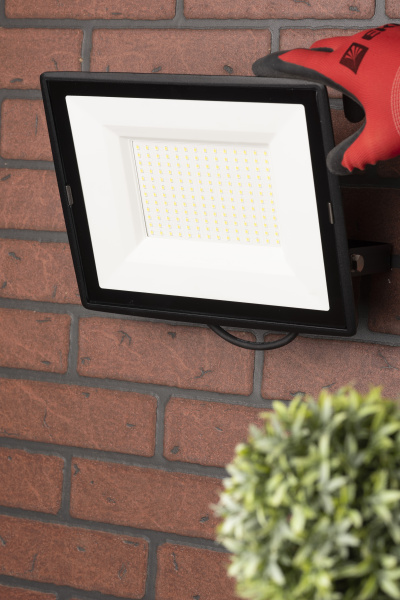 купить Прожектор свд 150Вт 6500К 12000лм черный IP65 110° Luma EKF  в Йошкар-Оле Прожектор свд 150Вт 6500К 12000лм черный IP65 110° Luma EKF