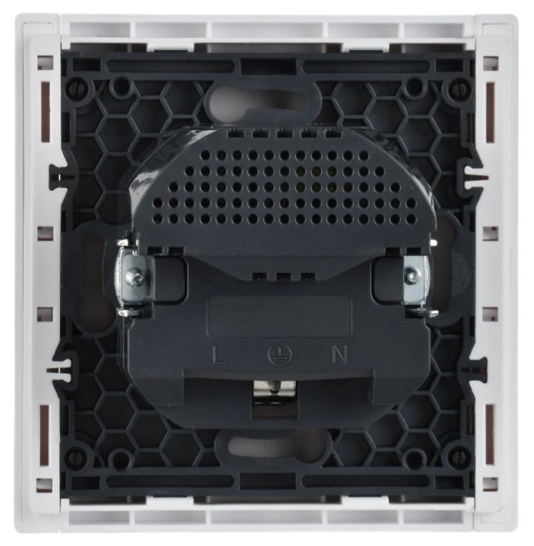 купить Фортепиано белый розетка скрытая 1-мест заземление шторки USB А+А IP20  в Йошкар-Оле Фортепиано белый розетка скрытая 1-мест заземление шторки USB А+А IP20