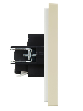 купить Фортепиано ваниль розетка скрытая 1-мест з/к шторки быстрозажим. клем. IP20  в Йошкар-Оле Фортепиано ваниль розетка скрытая 1-мест з/к шторки быстрозажим. клем. IP20